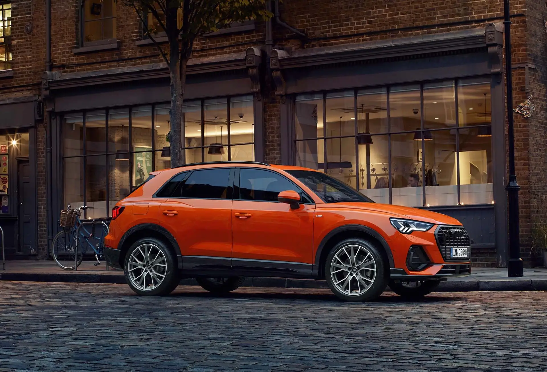 Oferta renting Audi Q3 Advance equipamiento