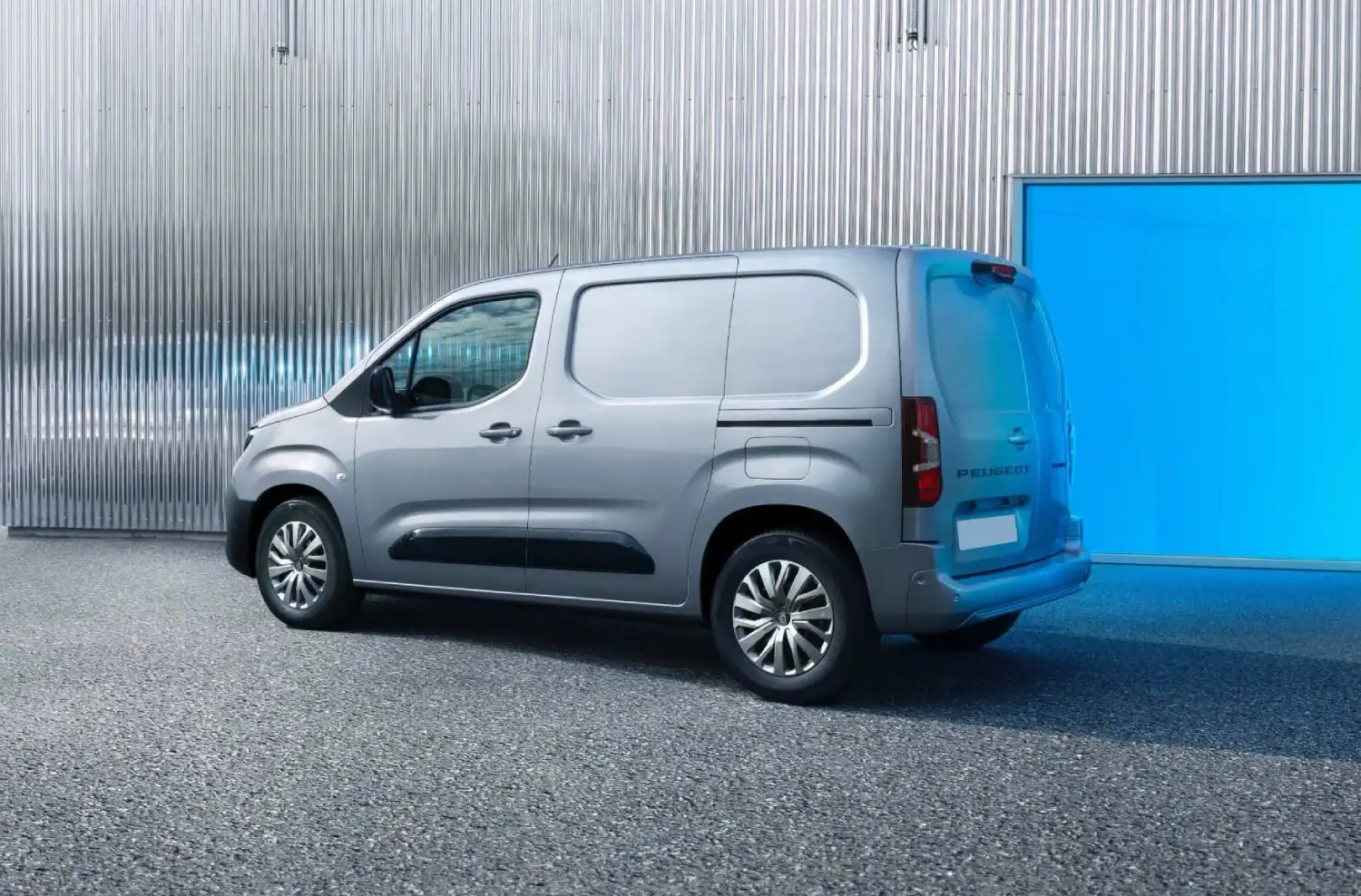 Oferta renting Peugeot Partner equipamiento