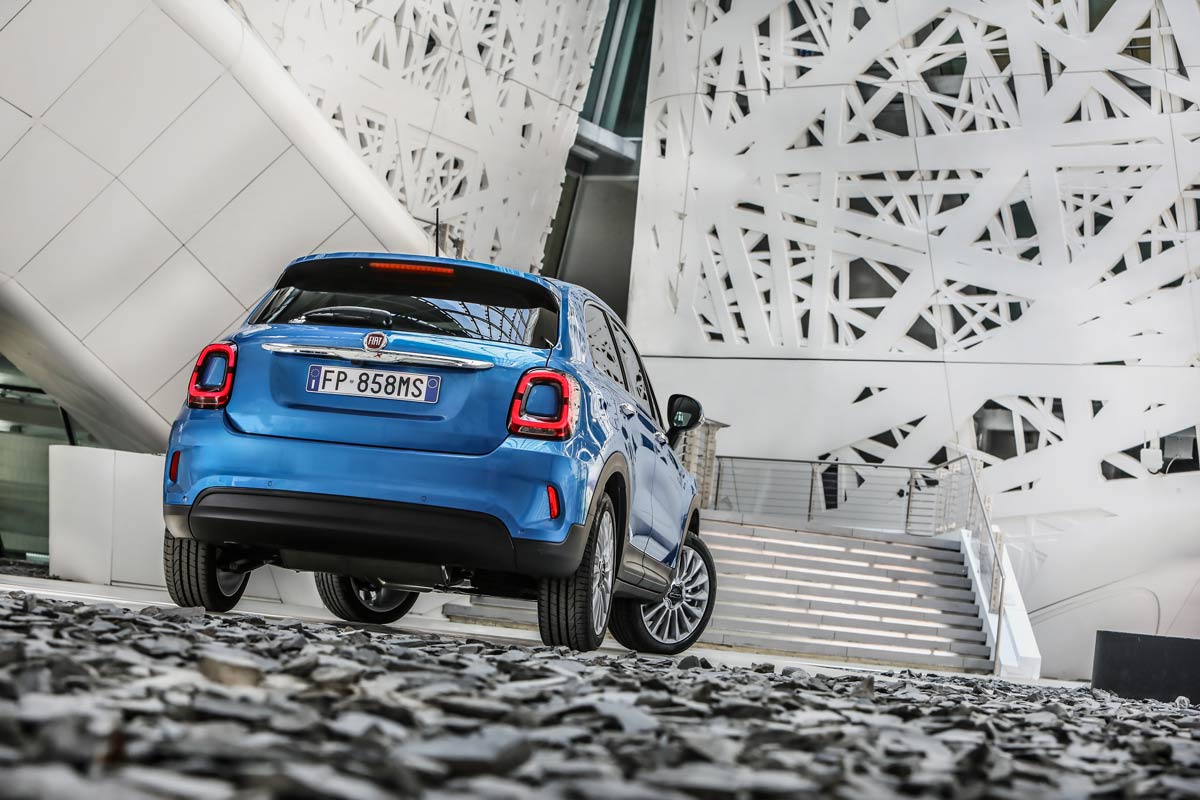 Oferta renting Fiat 500X equipamiento
