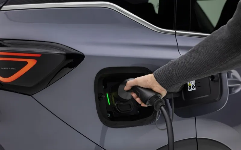 Oferta renting  EBRO S700 PHEV Luxury interior