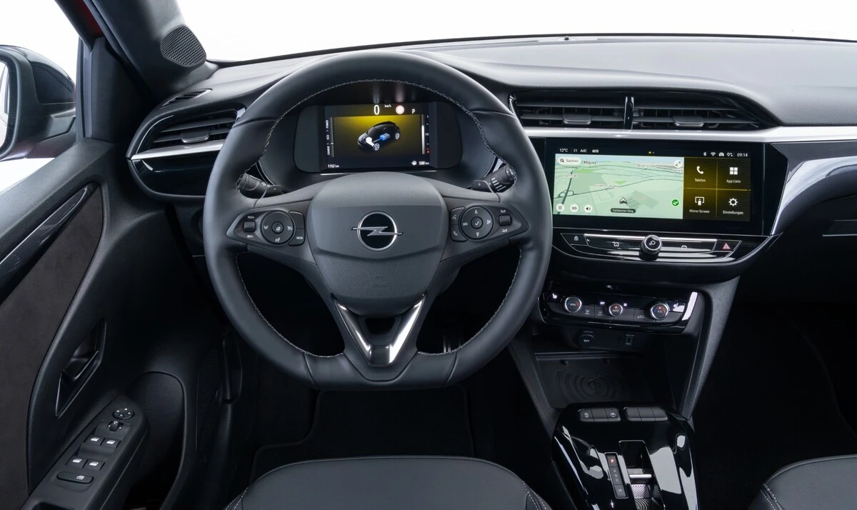 Interior tecnológico del Opel Corsa Electric GS
